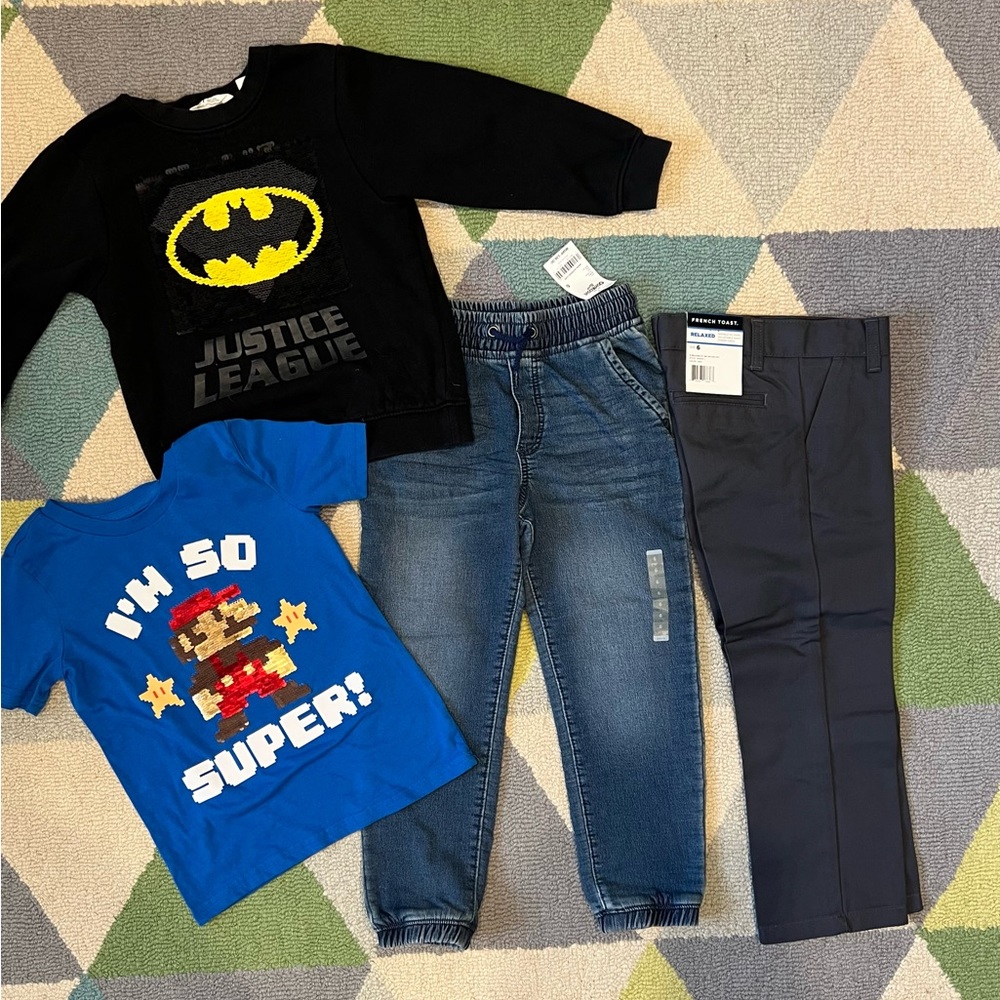 Boys size 6 Reversible Supermario Batman and Superman outfit